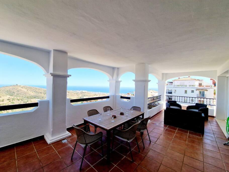 Las Palmeras Seaviews Mijas Ngoại thất bức ảnh